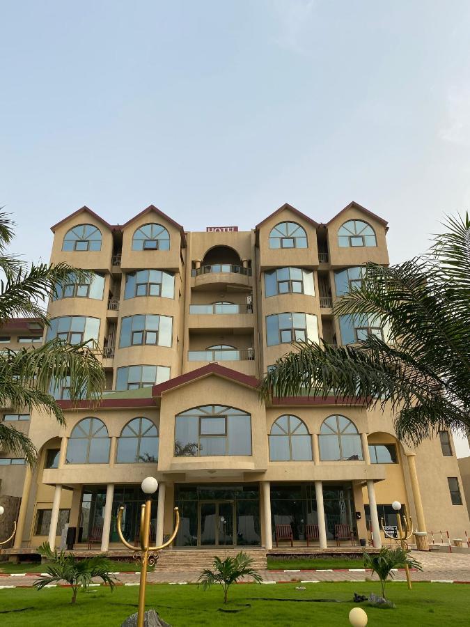 Hotel Sancta Maria Lome Ngoại thất bức ảnh