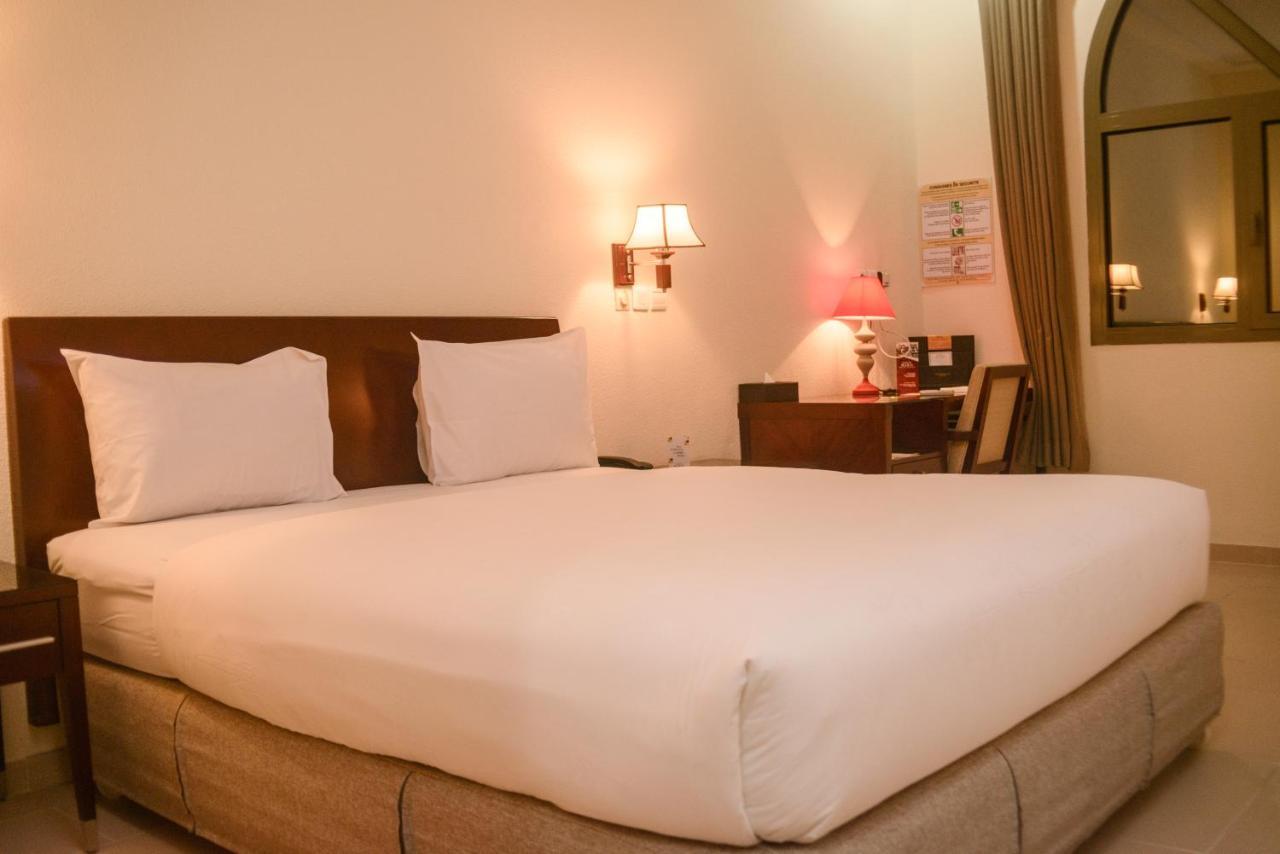 Hotel Sancta Maria Lome Ngoại thất bức ảnh