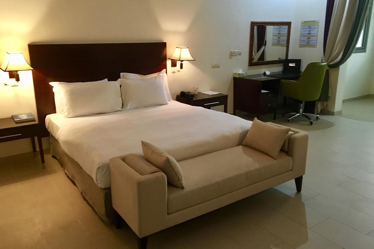 Hotel Sancta Maria Lome Ngoại thất bức ảnh