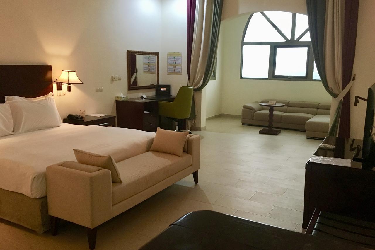 Hotel Sancta Maria Lome Ngoại thất bức ảnh
