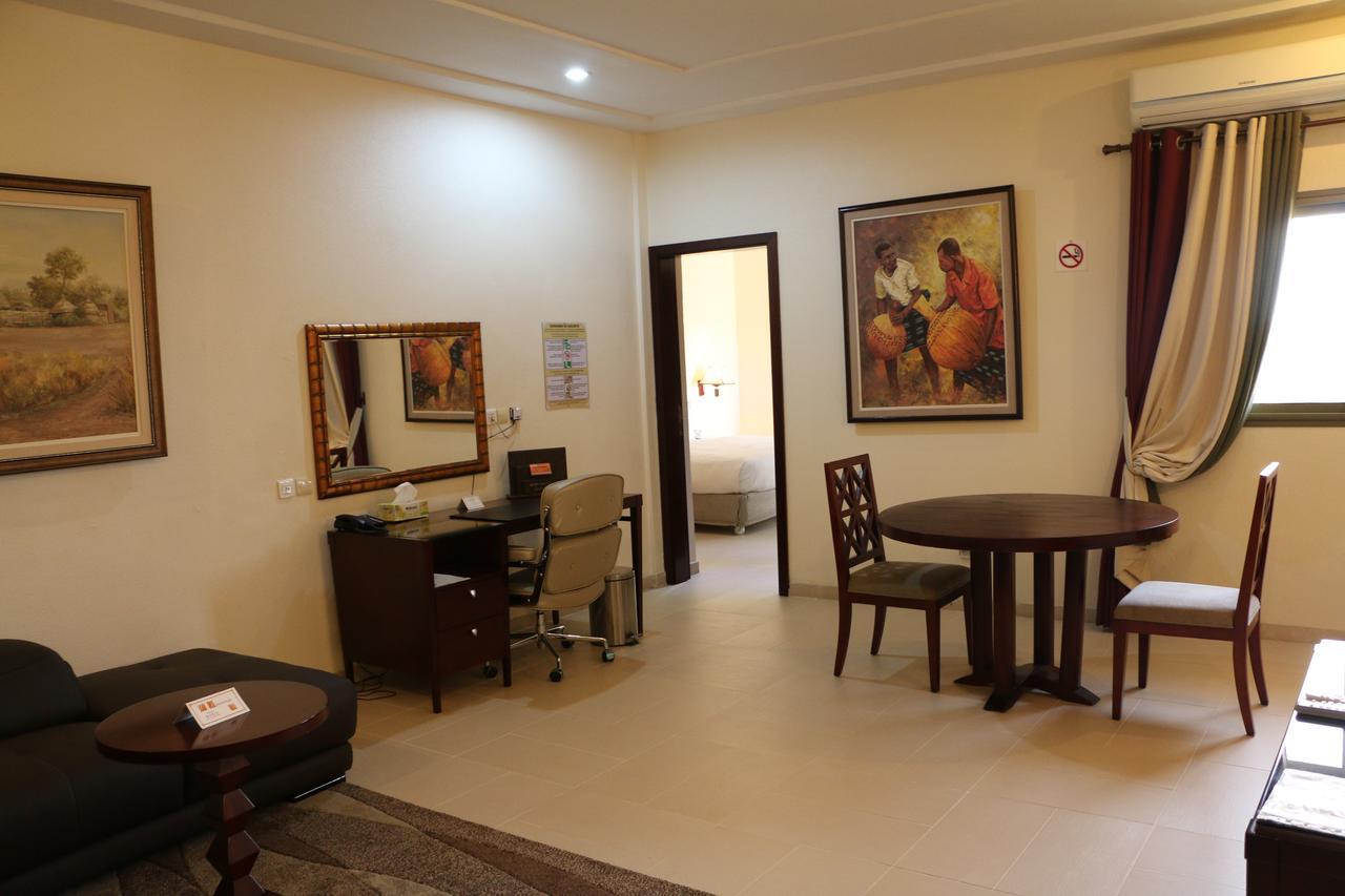 Hotel Sancta Maria Lome Ngoại thất bức ảnh