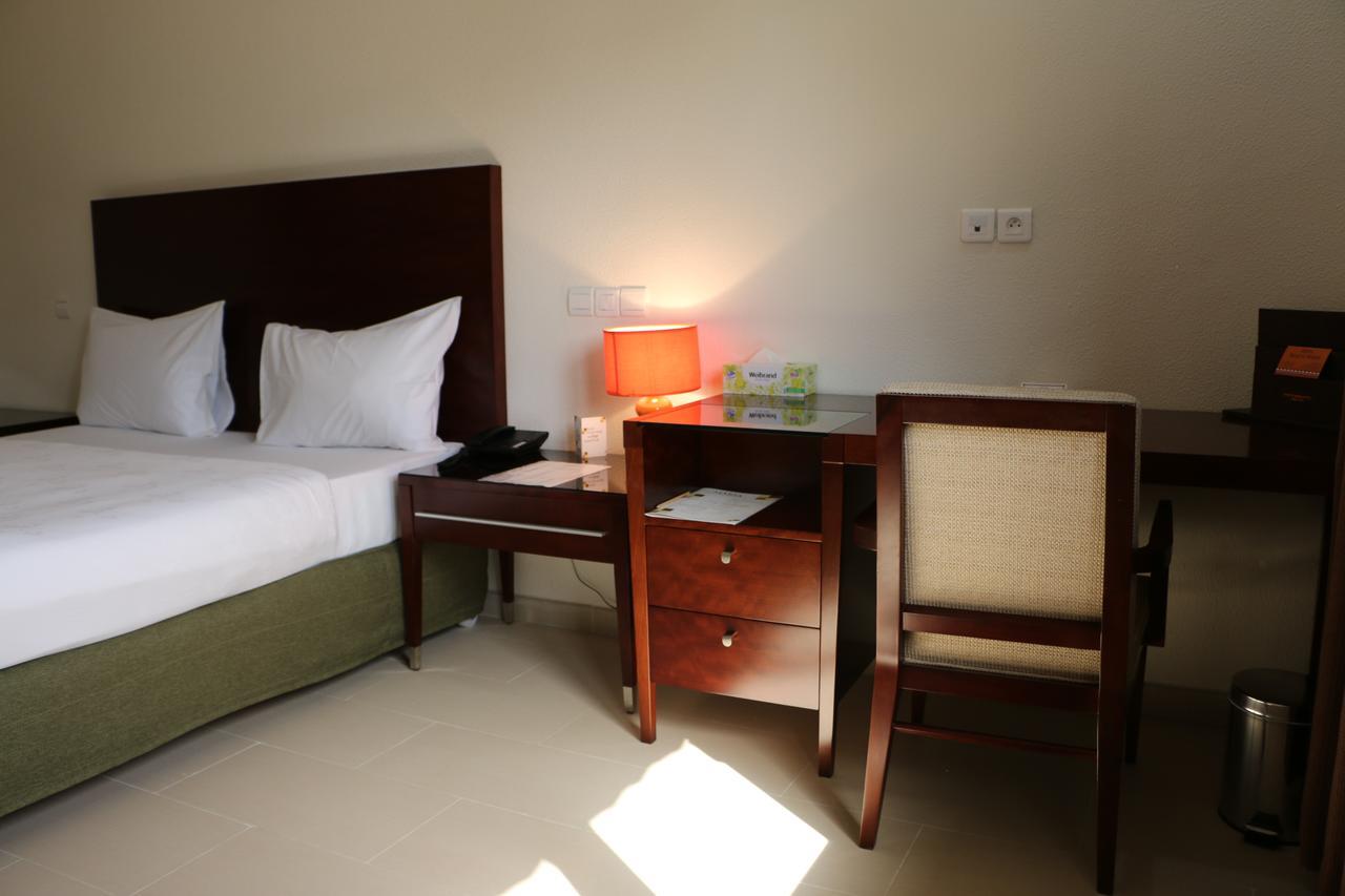 Hotel Sancta Maria Lome Ngoại thất bức ảnh