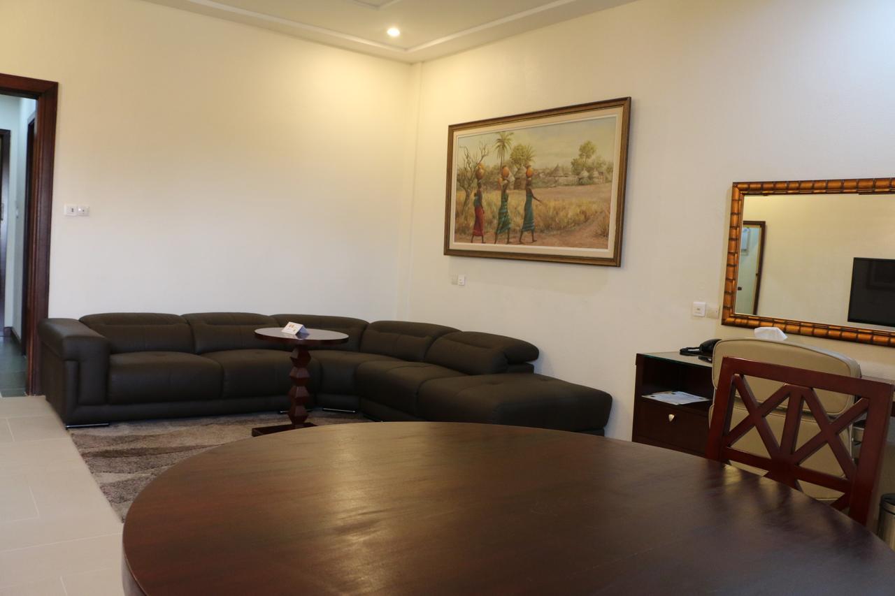 Hotel Sancta Maria Lome Ngoại thất bức ảnh