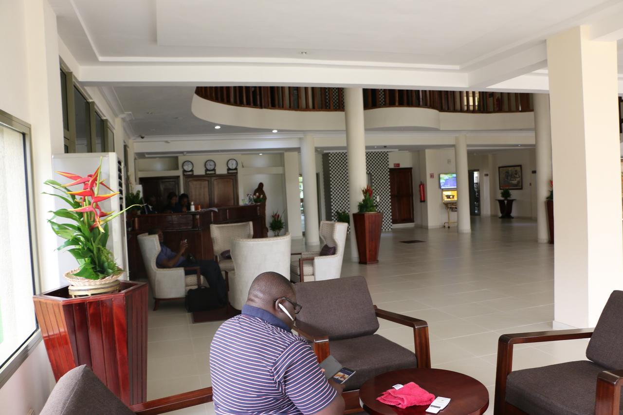 Hotel Sancta Maria Lome Ngoại thất bức ảnh