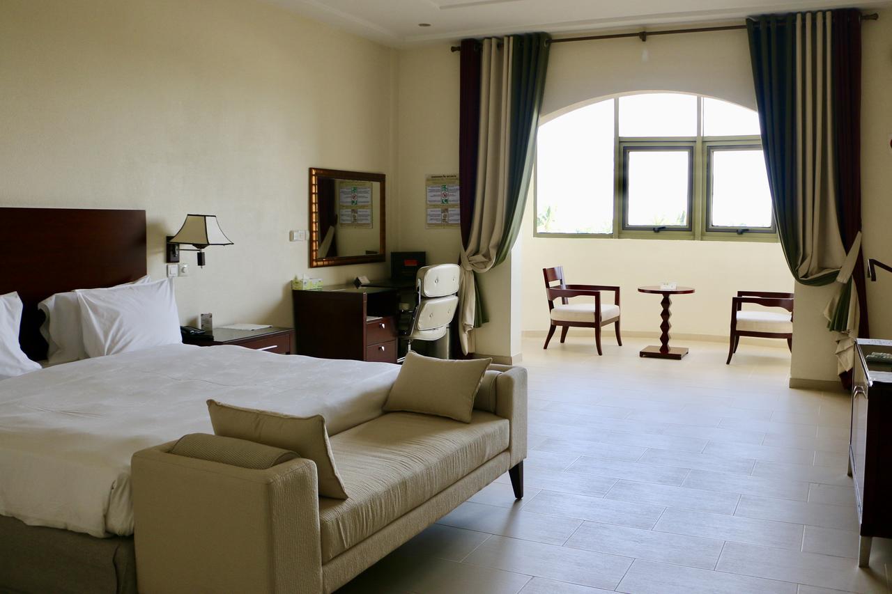 Hotel Sancta Maria Lome Ngoại thất bức ảnh