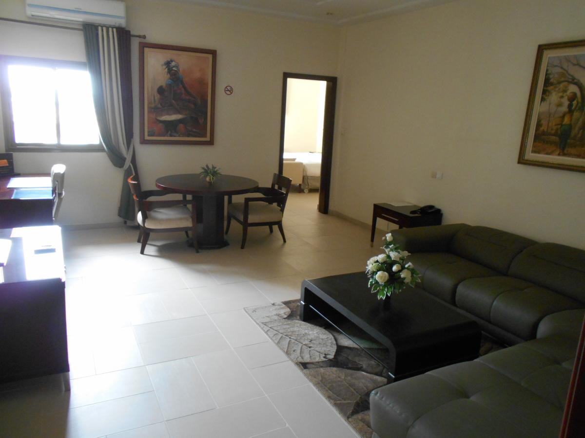 Hotel Sancta Maria Lome Ngoại thất bức ảnh